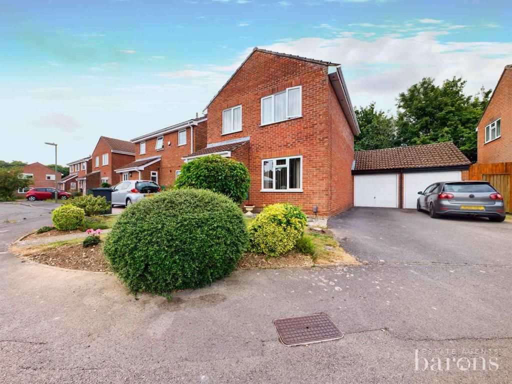 3 bed detached house for sale in Roman Park, Basingstoke RG23 Zoopla