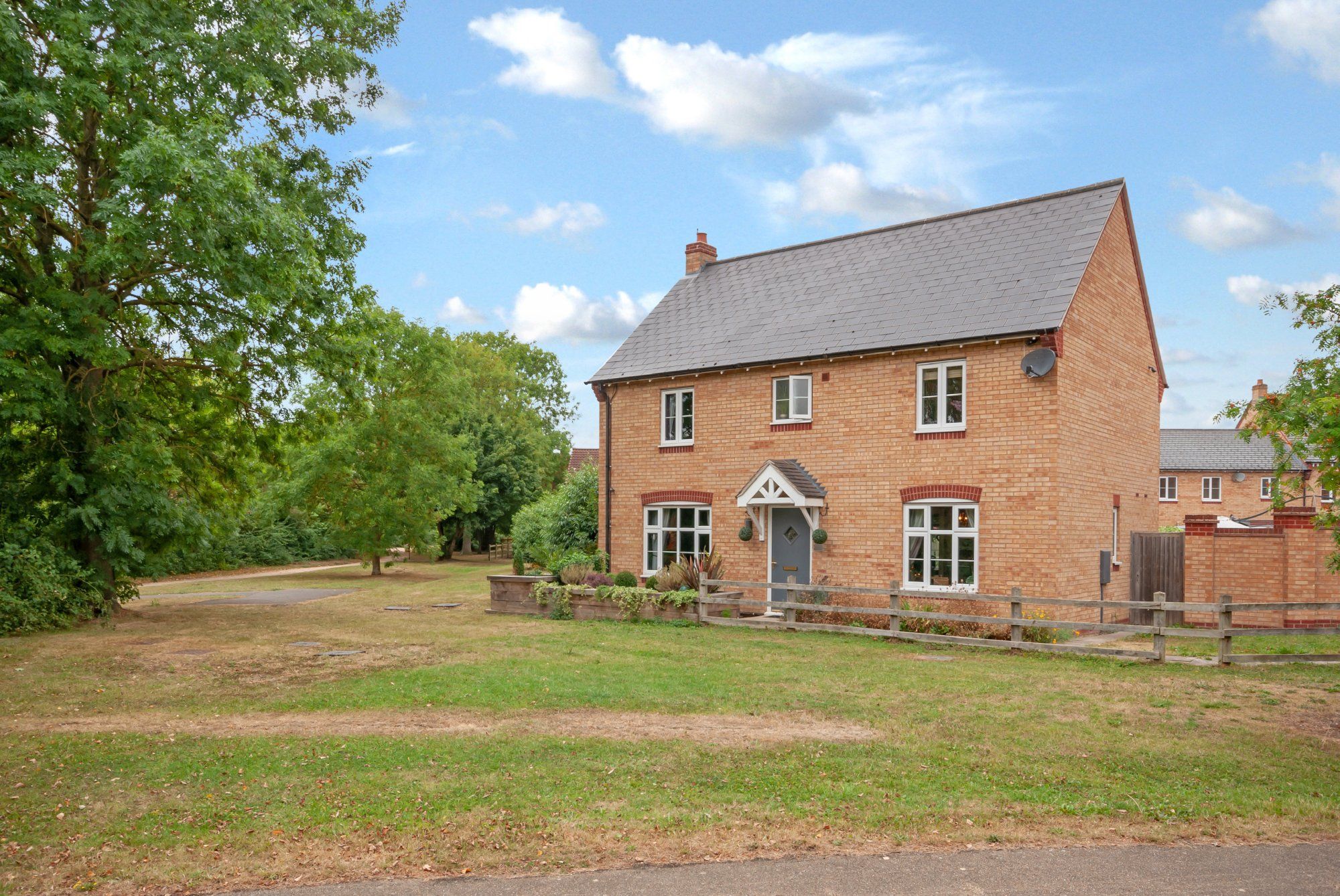 4 bed detached house for sale in Leveret Chase, Witham St. Hughs