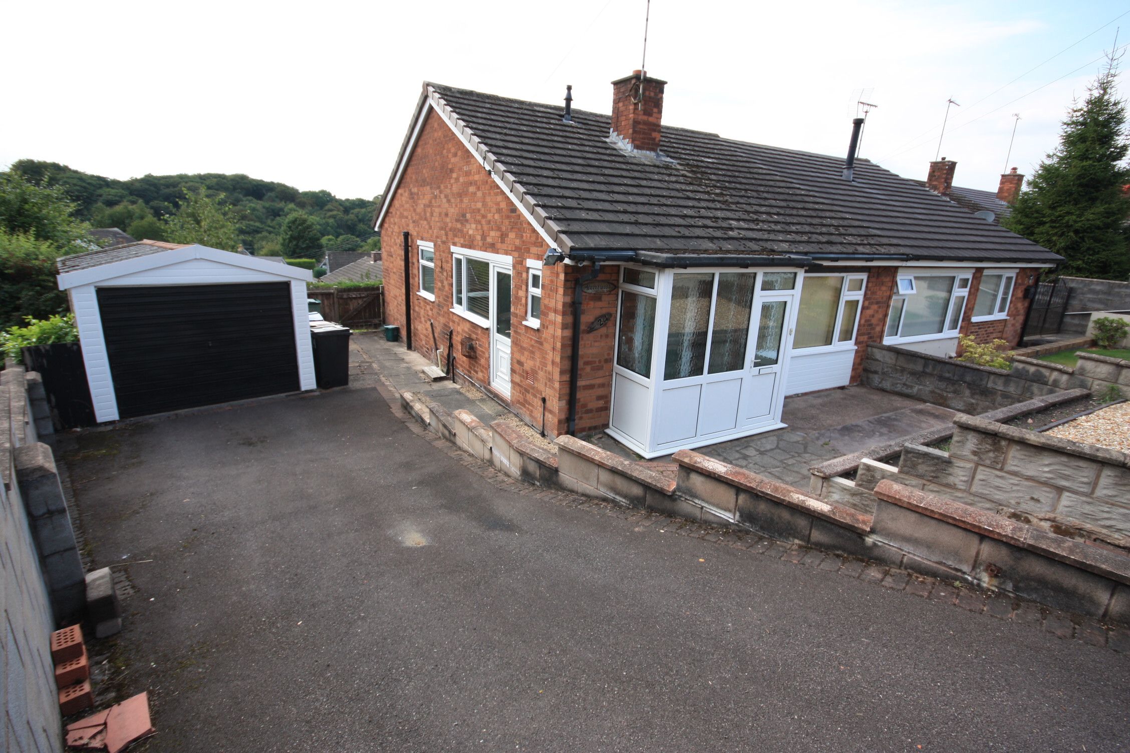 2 bed semidetached bungalow for sale in Windmill Avenue, Kidsgrove