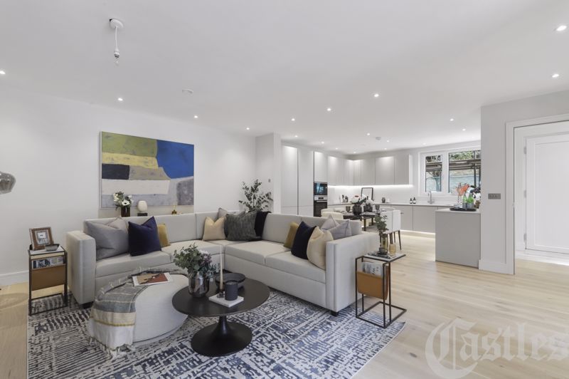 Pinehurst Mews, Haringey Park, Crouch End (House 1) N8  