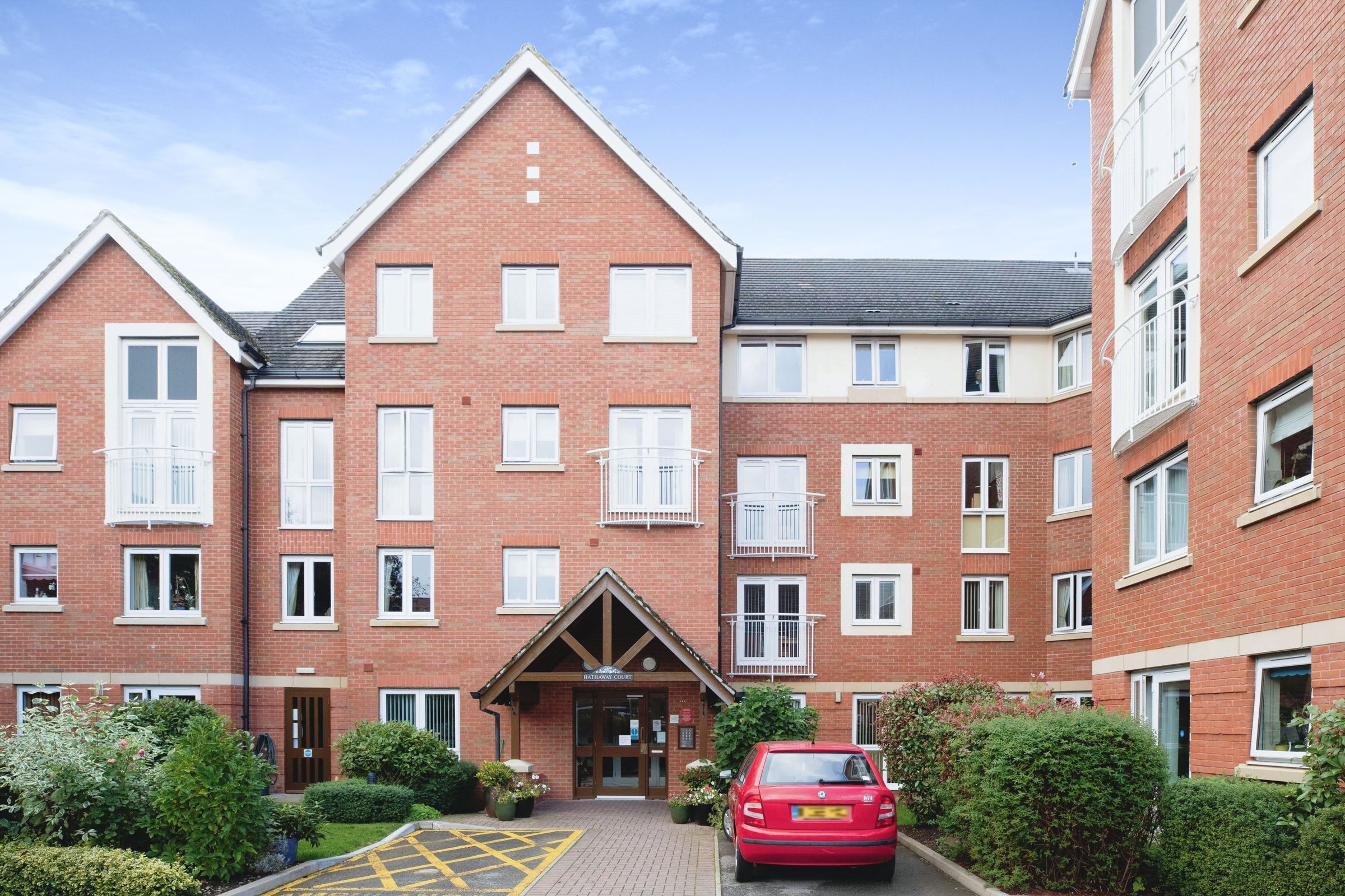 1 bed flat for sale in Hathaway Court, Alcester Road, StratfordUpon