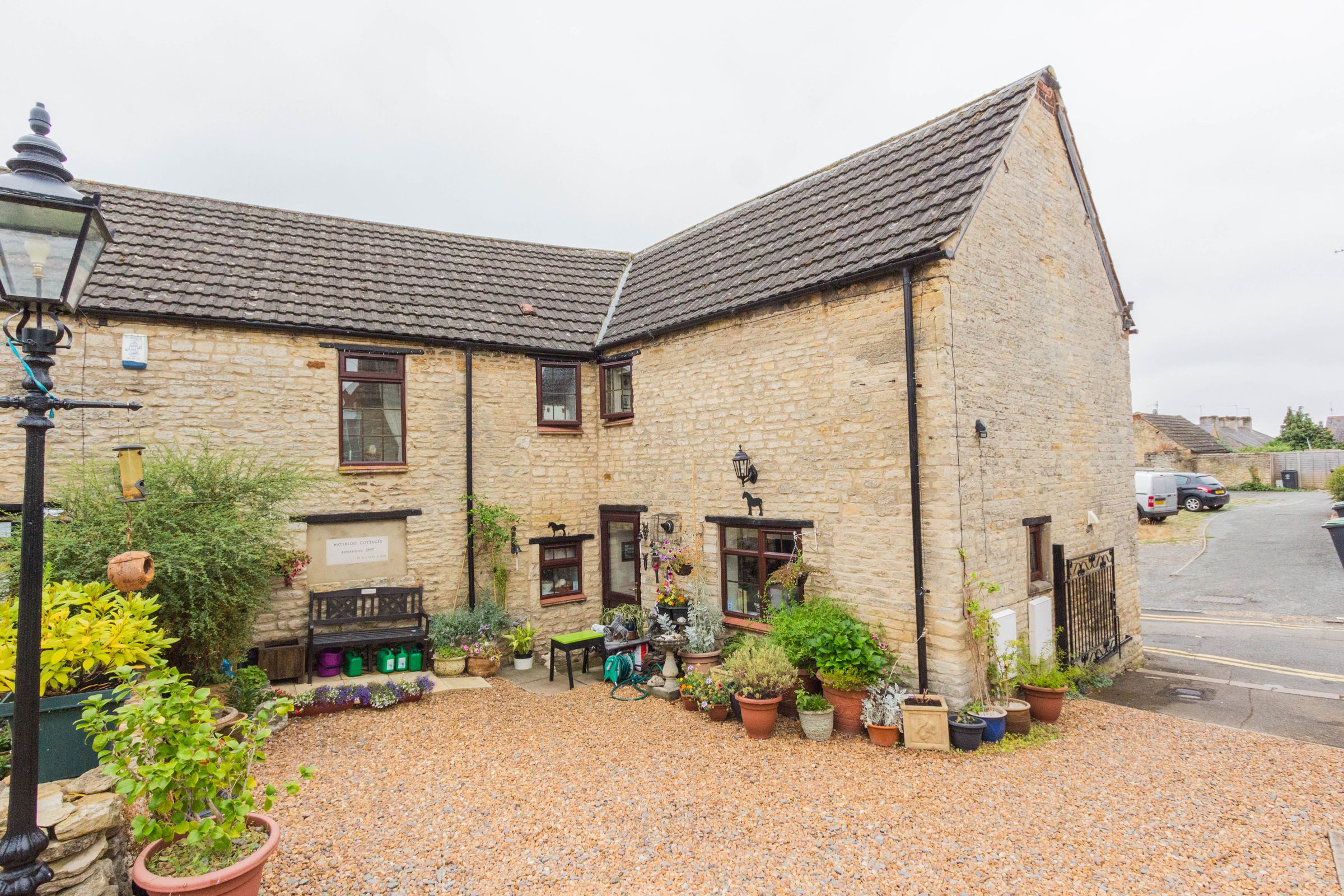 3 bed semidetached house for sale in Board Street, Irthlingborough, Wellingborough NN9 Zoopla