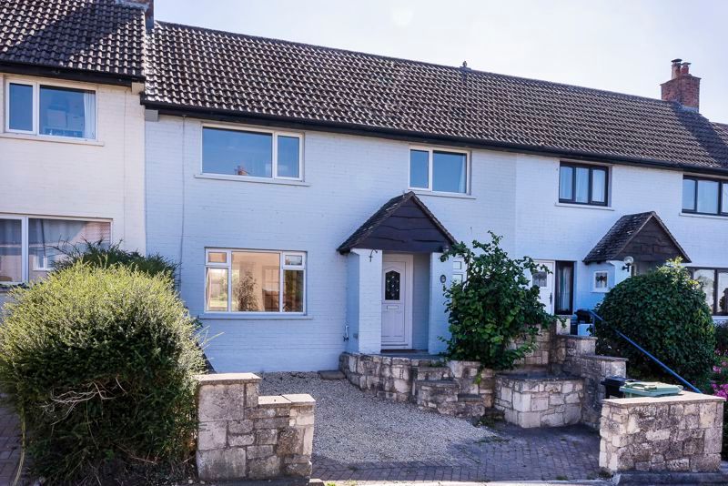 3 bed terraced house for sale in Innox Grove, Village, Nr