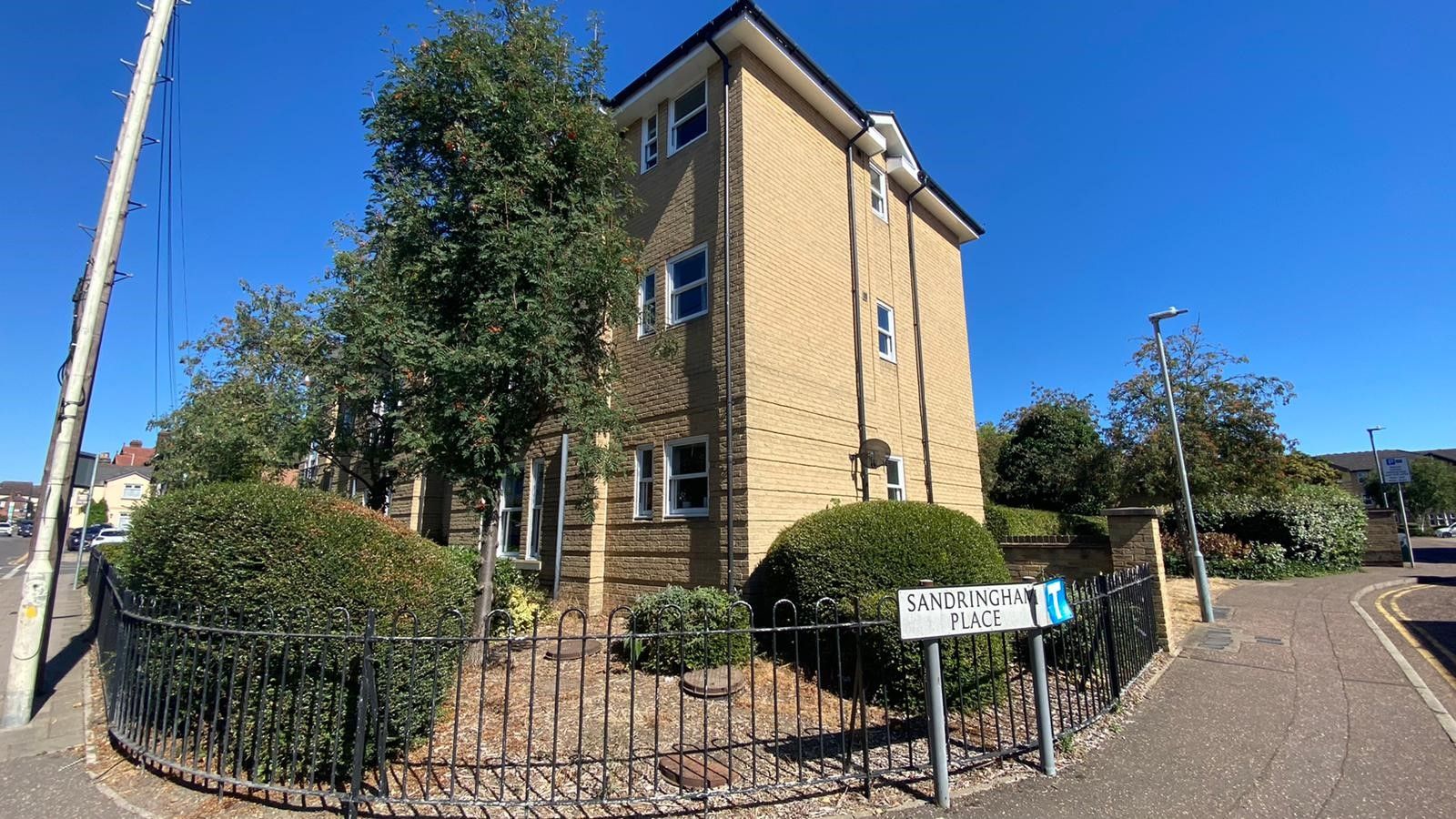 1 bed flat for sale in Sandringham Place, Chelmsford CM2 Zoopla