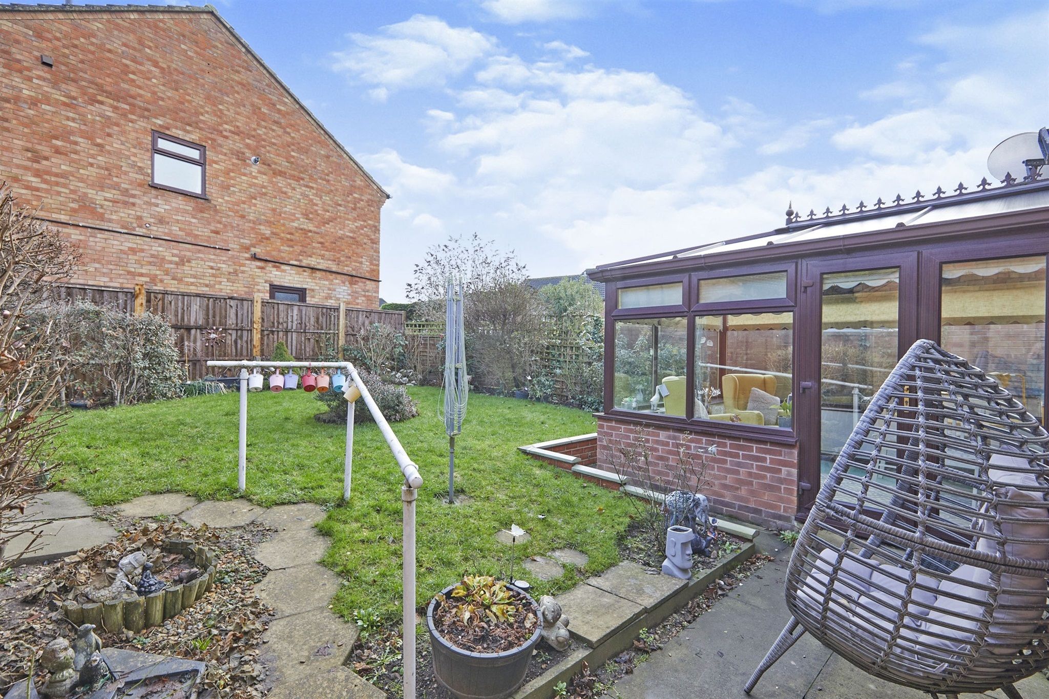 2 bed detached bungalow for sale in The Belfry, Stretton, BurtonOn