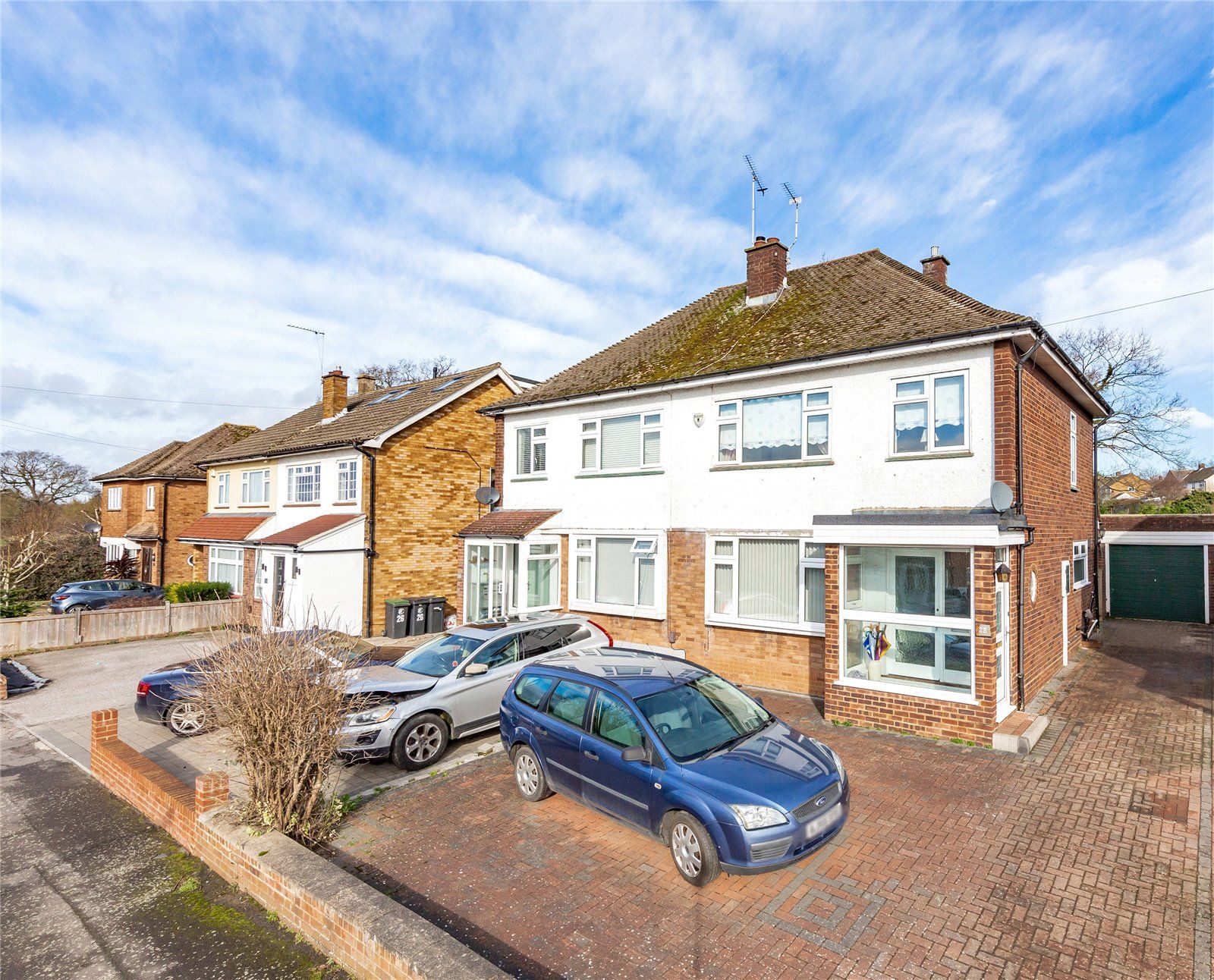 3 bed semidetached house for sale in Marks Avenue, Ongar, Essex CM5