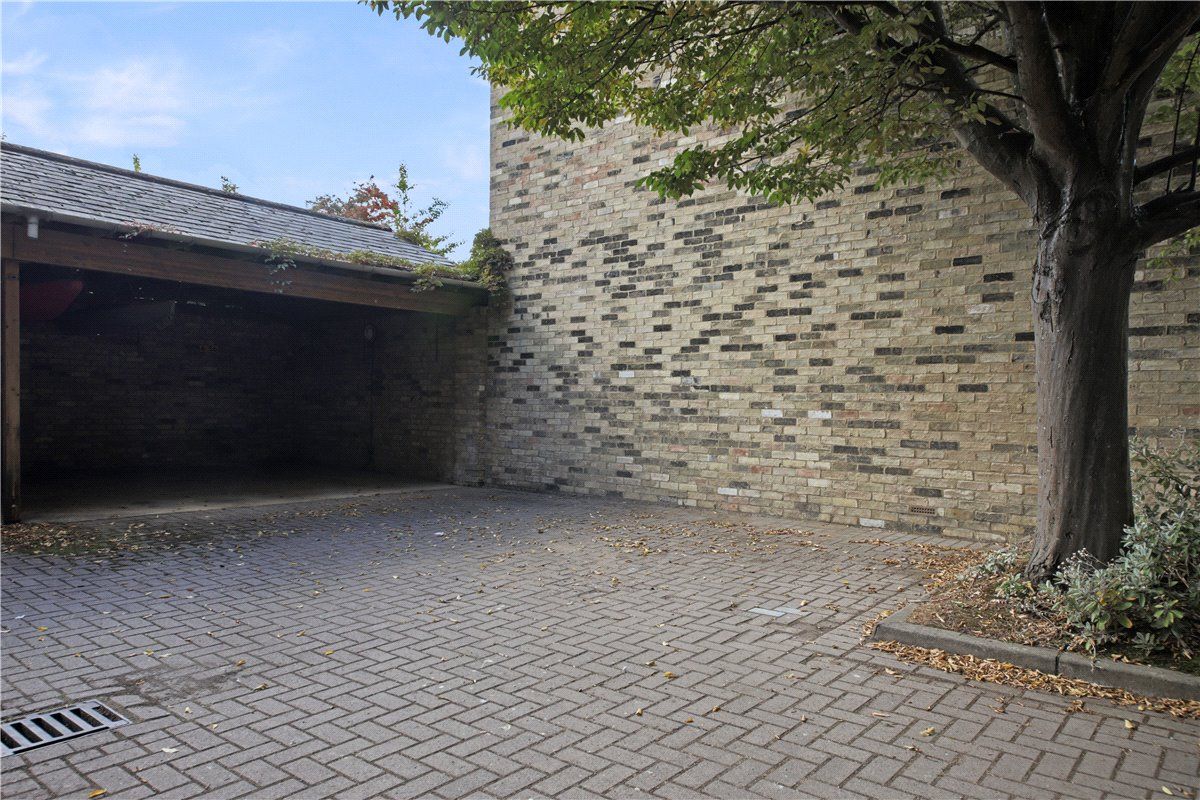 2 bed flat for sale in Bateman Street, Cambridge CB2 Zoopla