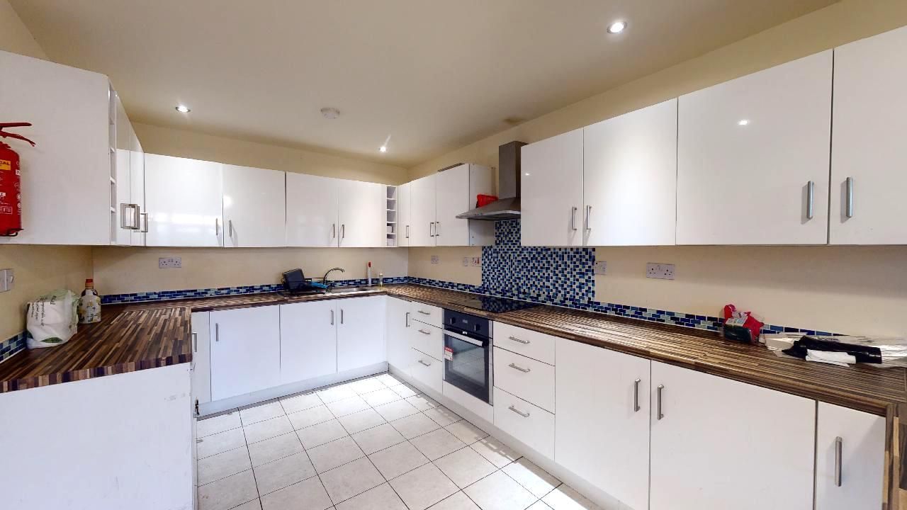 Norwood High Street, Norwood SE27