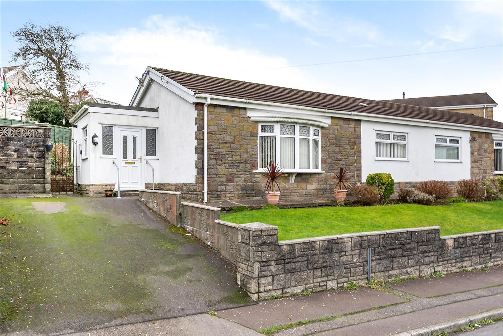 2 bed semidetached bungalow for sale in Bryngelli Drive, Treboeth