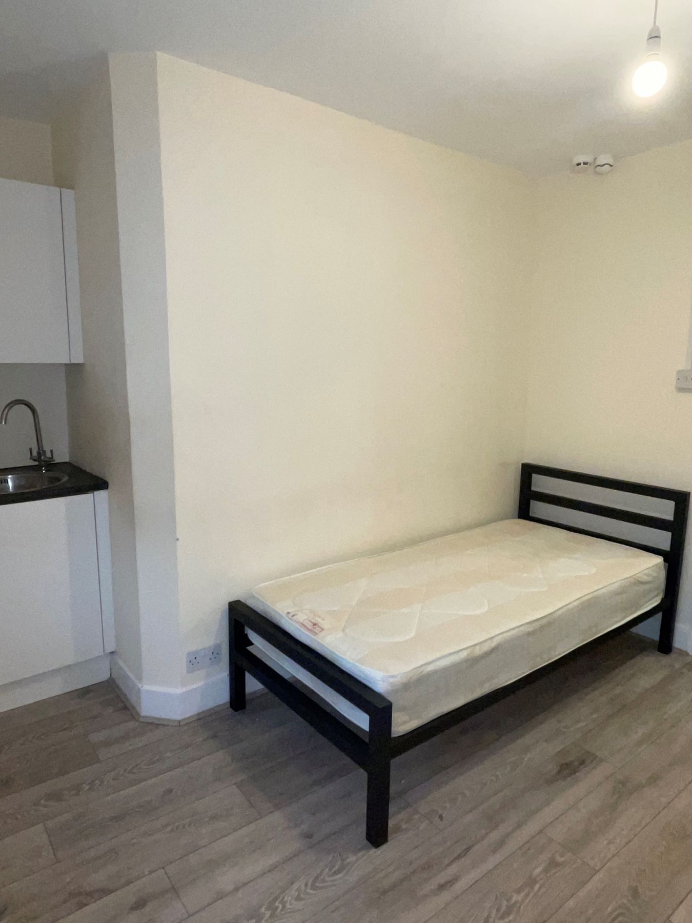 Studio to rent in Friern Road, London N11 Zoopla