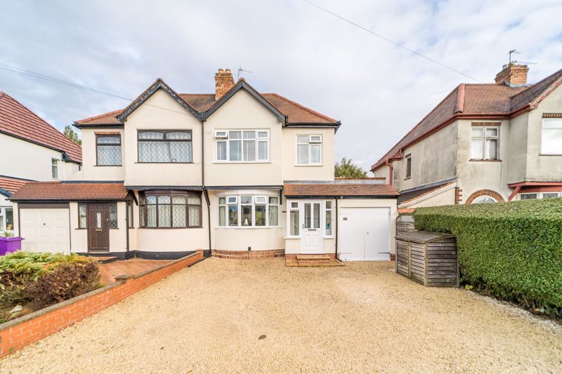 3 bed semidetached house for sale in Blackburn Avenue, Claregate