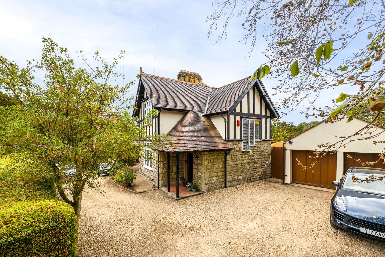 4 bed detached house for sale in Cannards Grave Road, Shepton Mallet