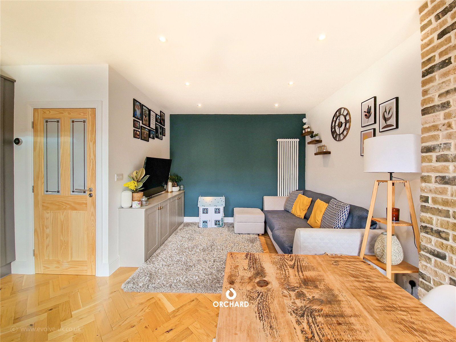 3 bed semidetached house for sale in Milverton Drive, Ickenham UB10