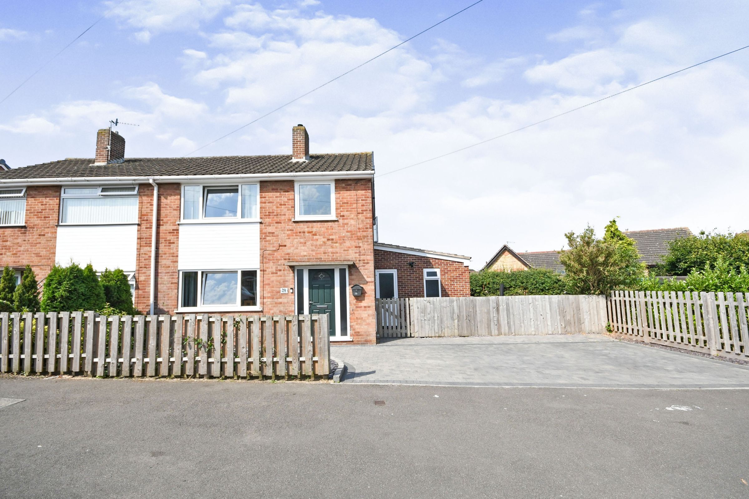 3 bed semidetached house for sale in Totley Mount, Brimington