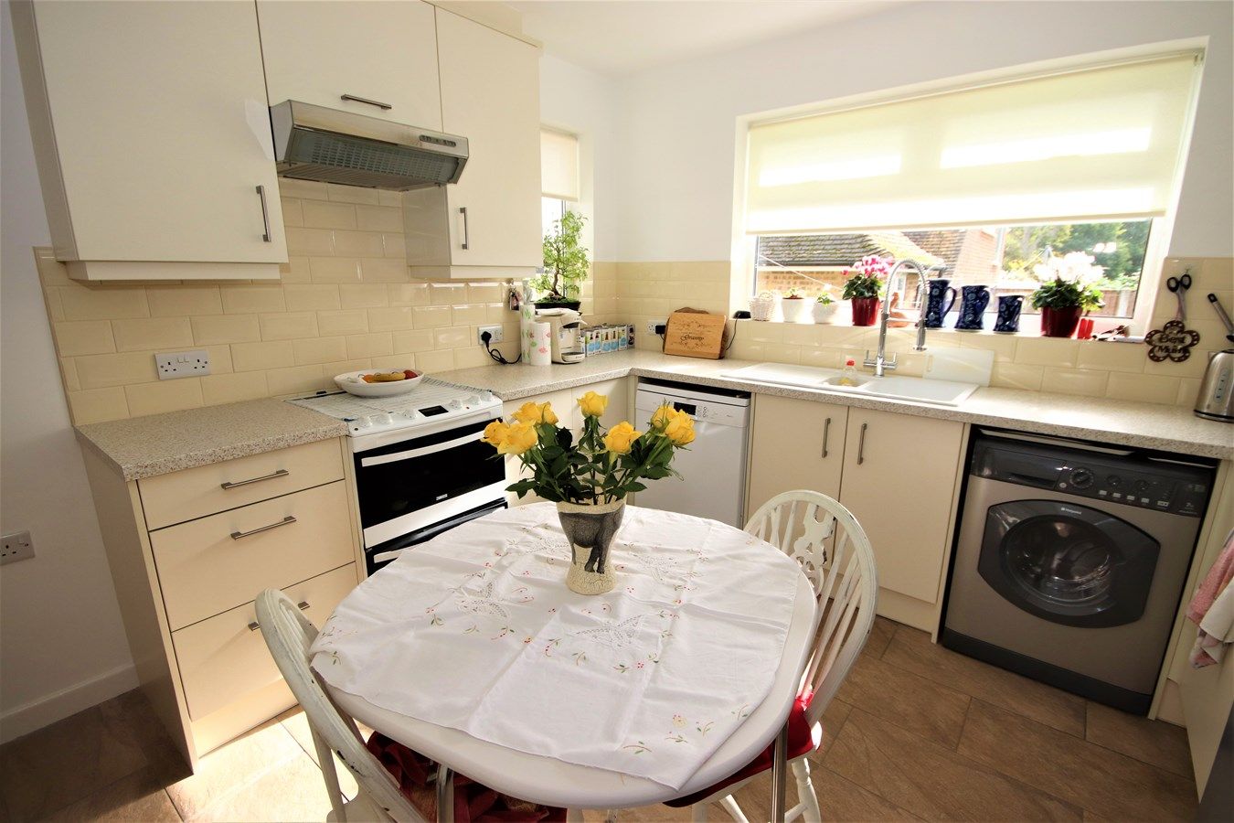 4 bed detached bungalow for sale in Lavant Close, Little Common