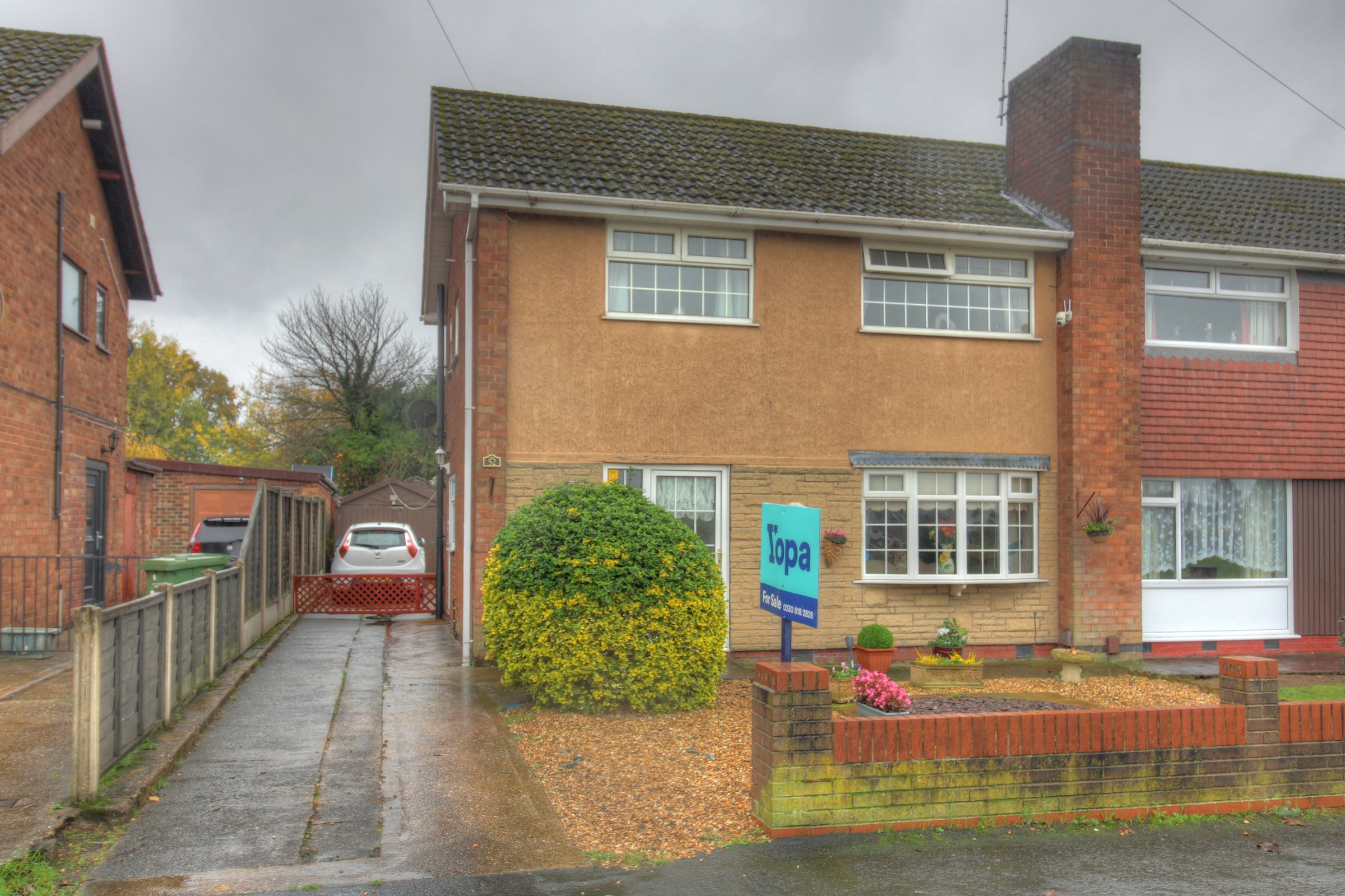 3 bed semidetached house for sale in Dewsbury Avenue, Scunthorpe DN15