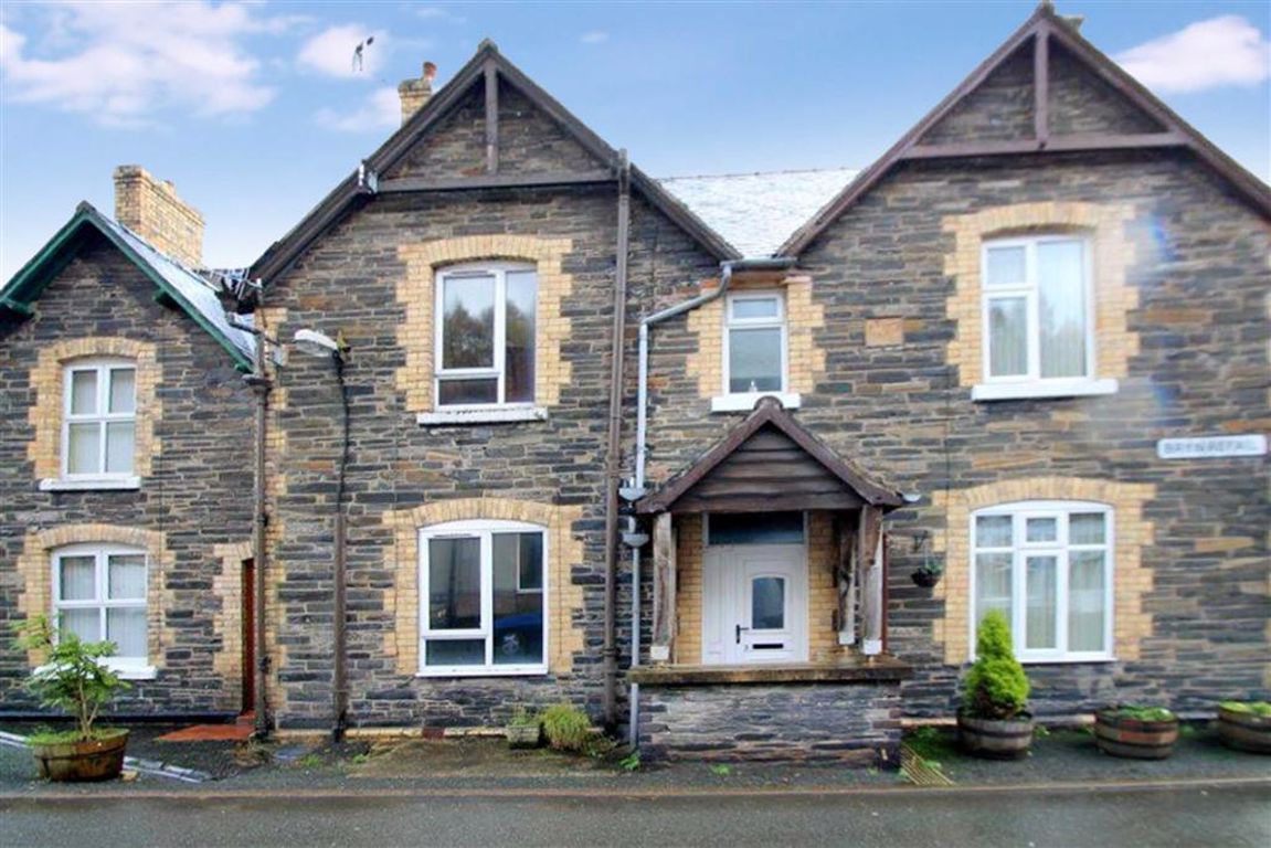 2 bed terraced house for sale in High Street, Glyn Ceiriog, Llangollen