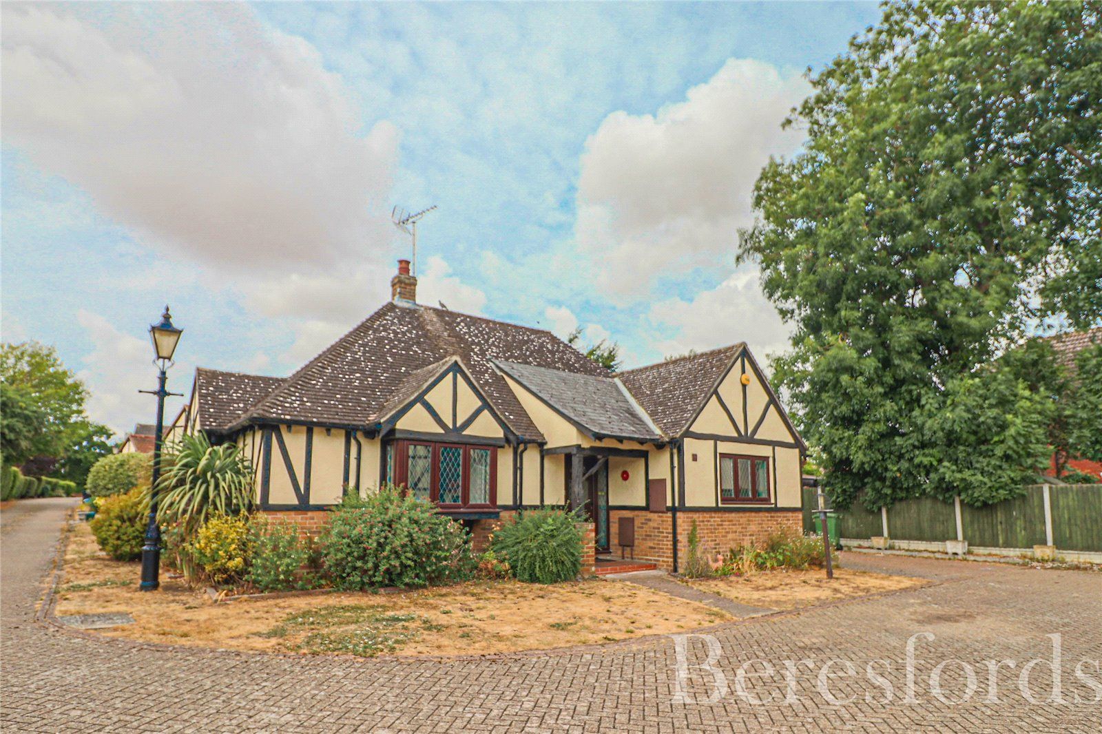 3 bed bungalow for sale in Tudor Close, Witham CM8 Zoopla