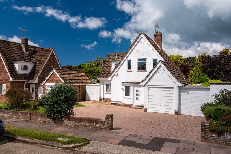 3 bed property for sale in Ashurst Close, GoringBySea, Worthing BN12