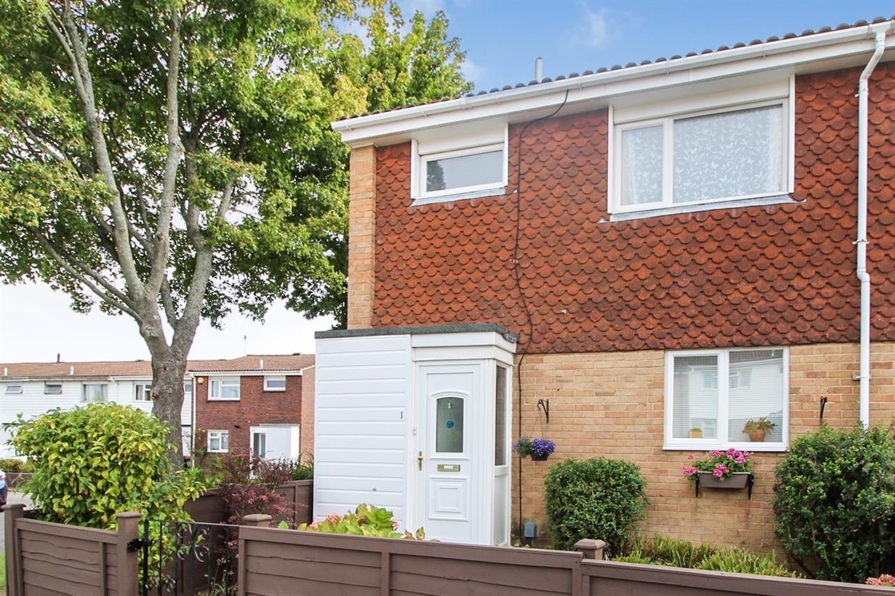 Pyecombe Court, Cuckfield Close, Crawley RH11  