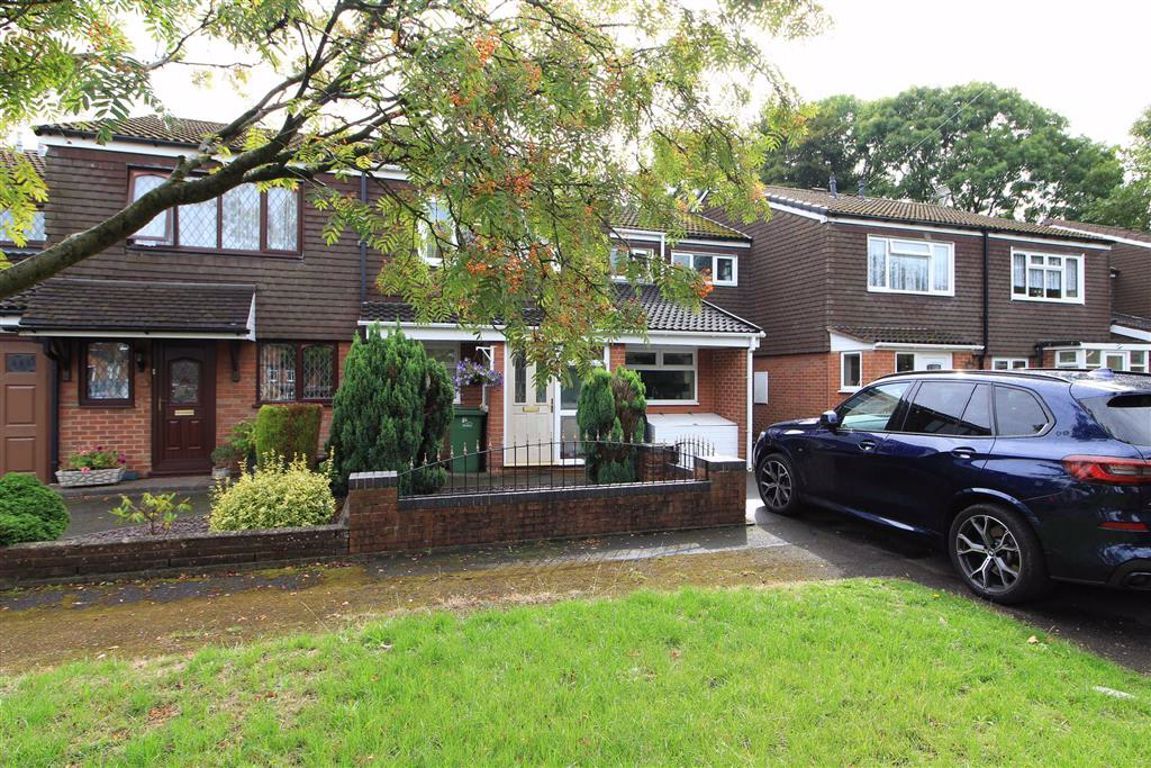 4 bed terraced house for sale in Crown Close, Sedgley, Dudley DY3 Zoopla