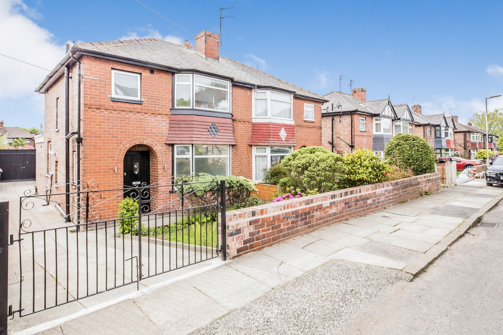 3 bed semidetached house for sale in Hallwood Avenue, Salford M6 Zoopla
