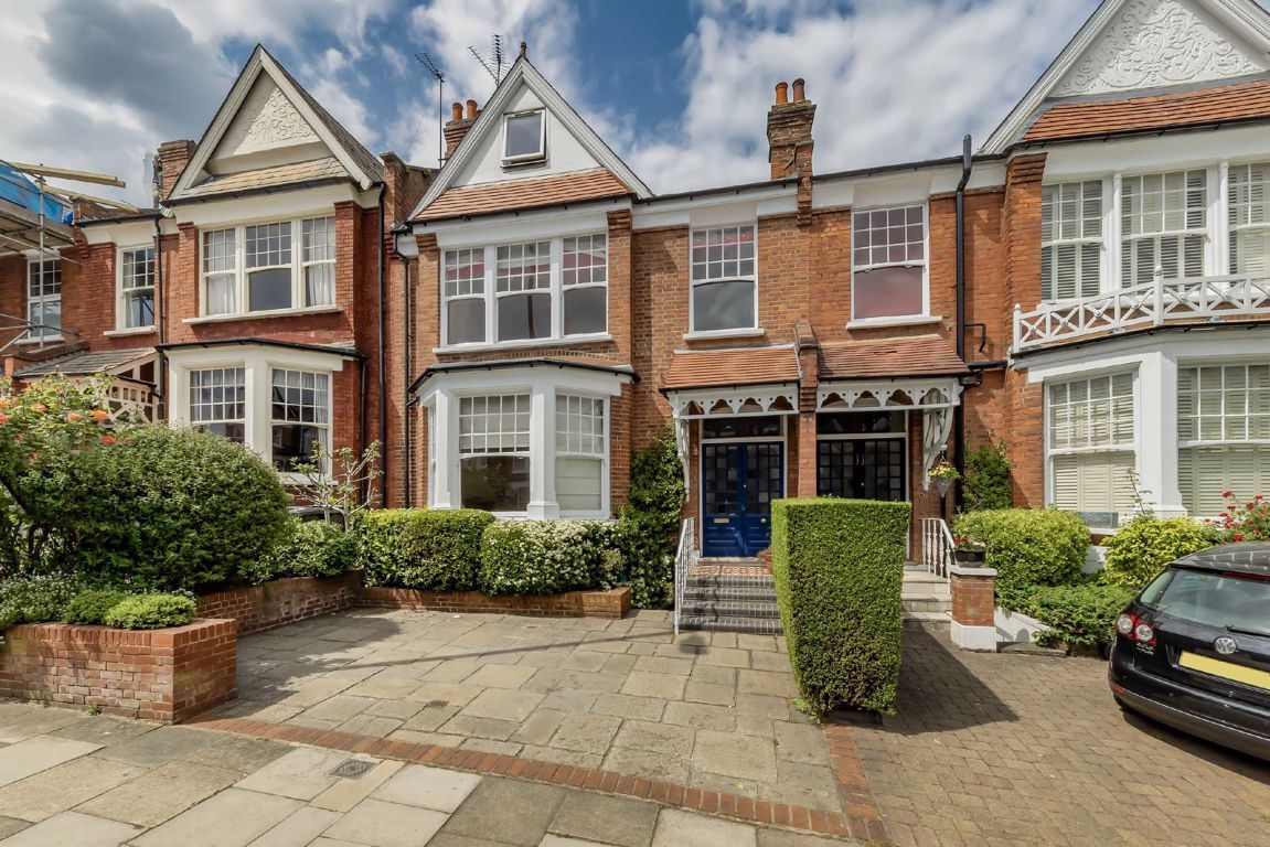 4 bed property for sale in Alexandra Park Road, London N10 Zoopla