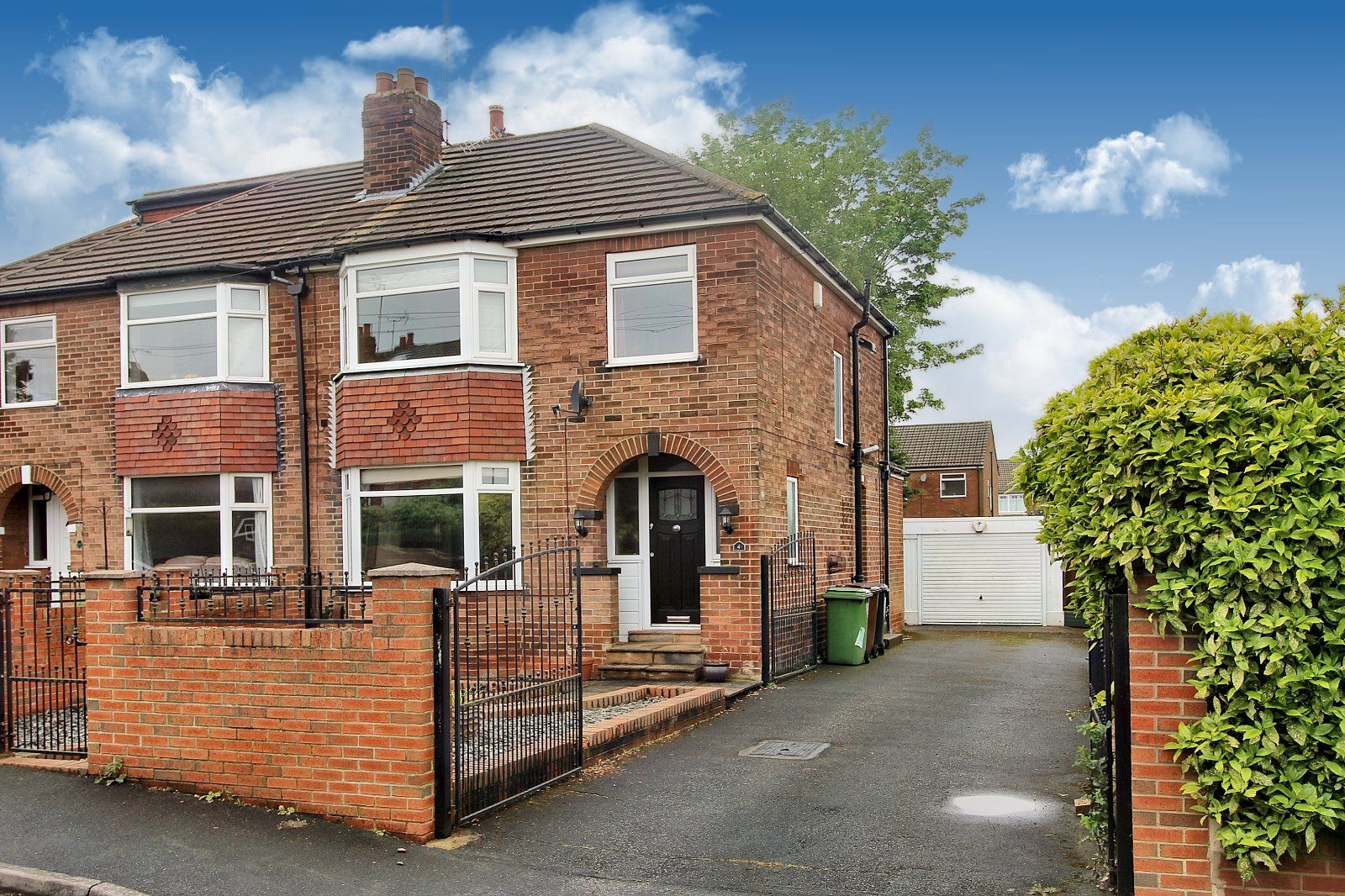 3 bed semidetached house for sale in Templestowe Hill, Leeds LS15 Zoopla