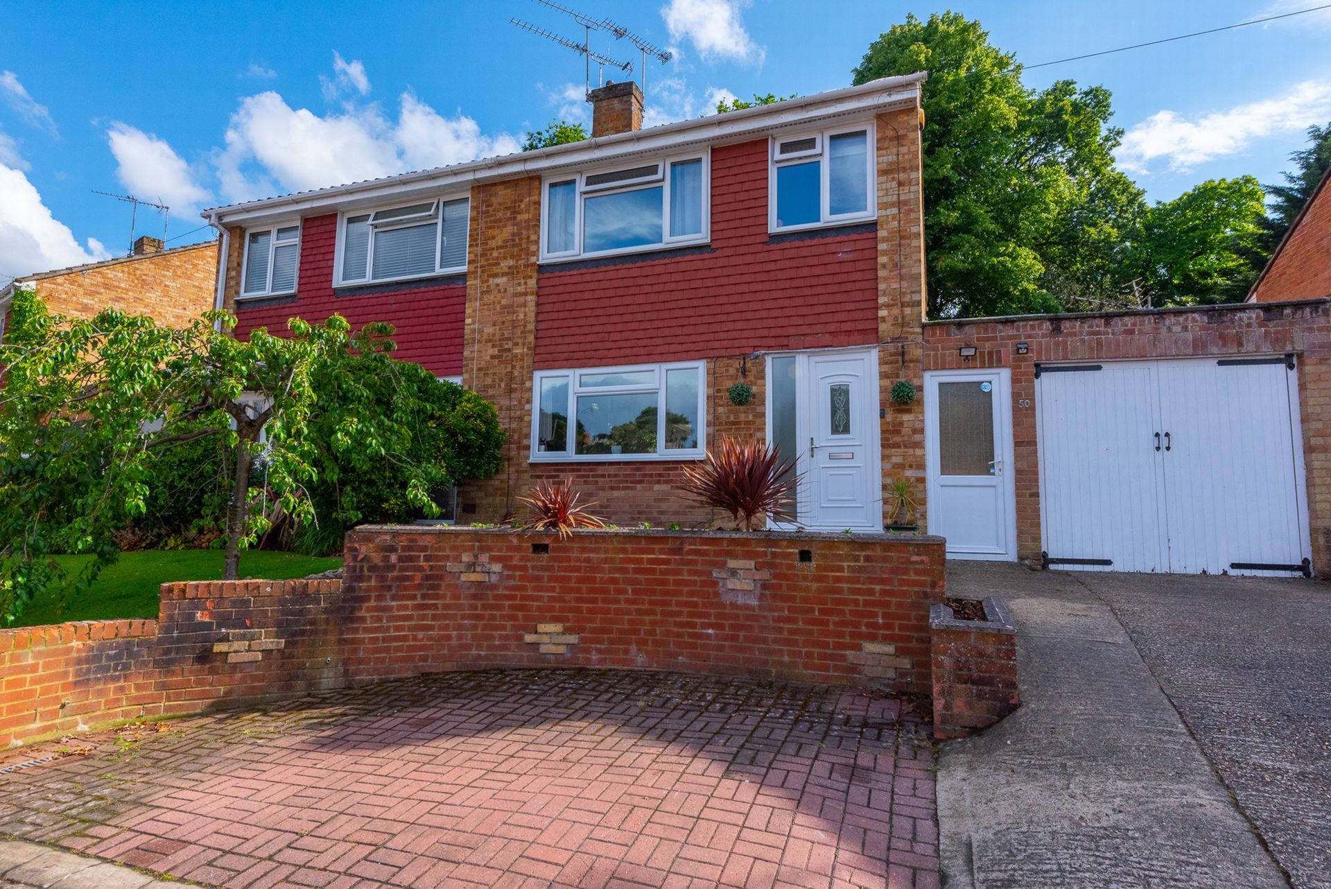 3 bed semidetached house for sale in Abbey Way, Farnborough GU14 Zoopla