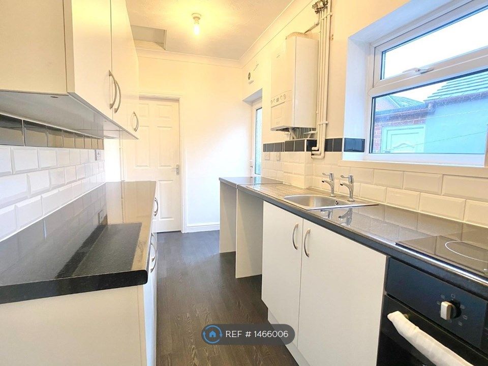 2 bed terraced house to rent in Station Street, StokeOnTrent ST6 Zoopla