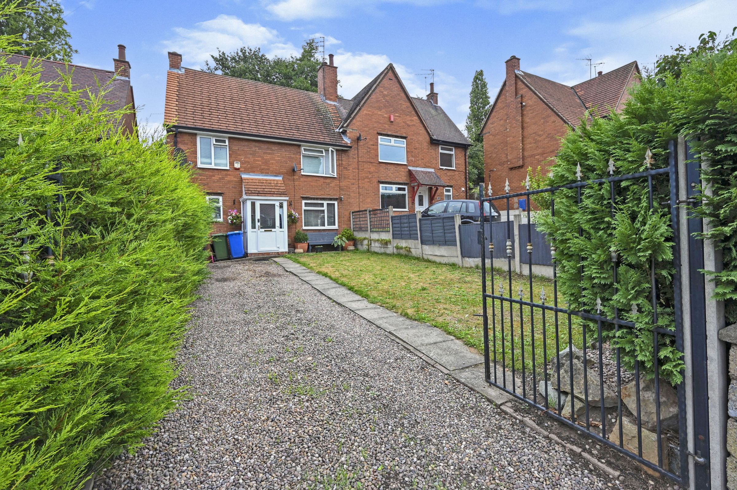 3 bed semidetached house for sale in Ravensdale Road, Mansfield NG18