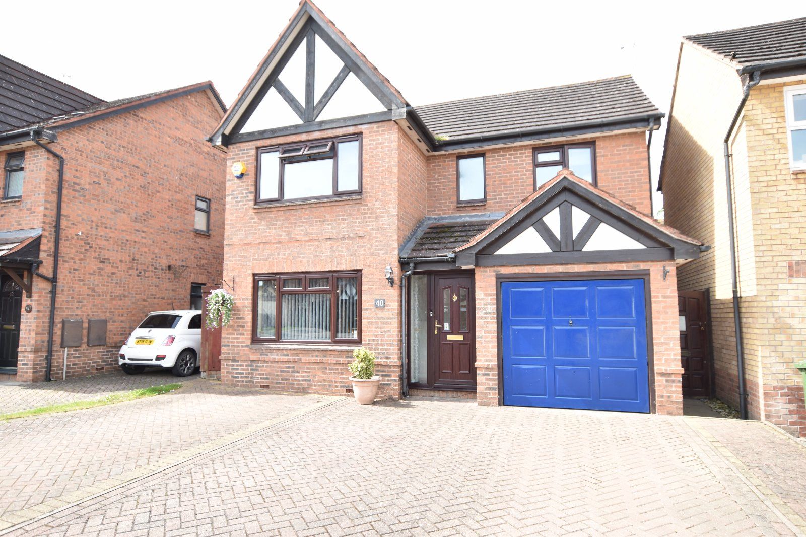 4 bed detached house for sale in St. Margarets Road, Evesham