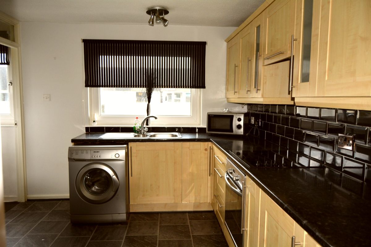2 bed flat to rent in Glenacre Road, Cumbernauld, Glasgow G67 Zoopla