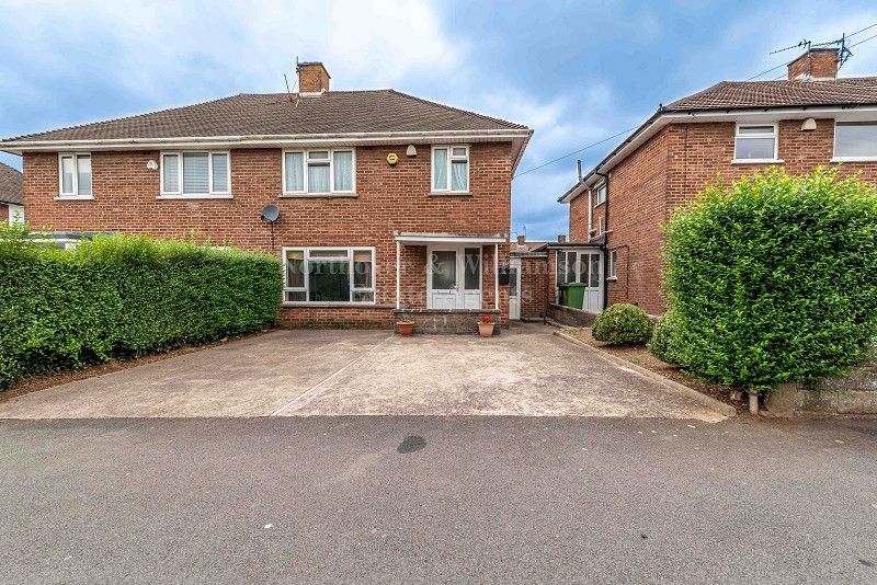 3 bed semidetached house for sale in Llanrumney Avenue, Llanrumney