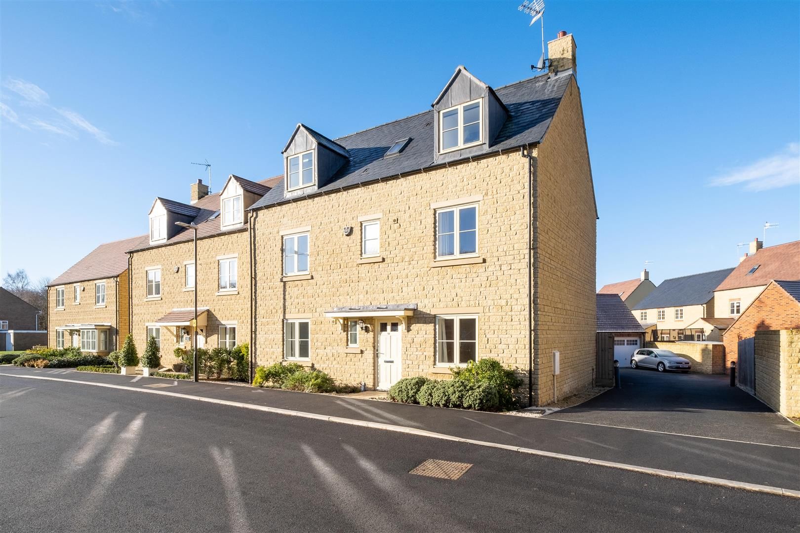 5 bed property for sale in Mosedale, MoretonInMarsh, Gloucestershire