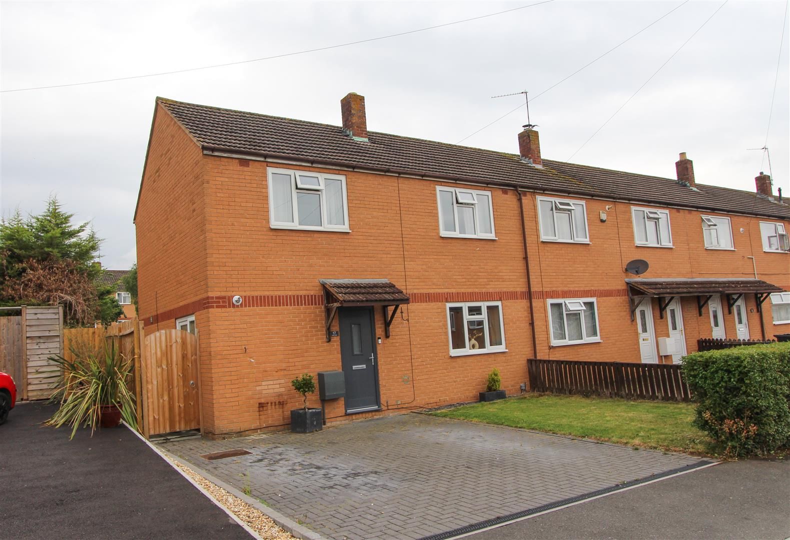 3 bed property for sale in Dudley Close, Keynsham, Bristol BS31 Zoopla