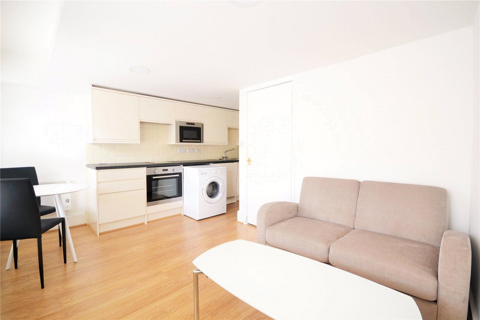 1 bed flat to rent in Earls Court Road, Earls Court, London SW5 Zoopla