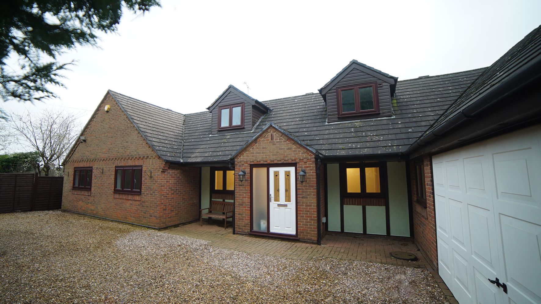 5 bed detached house for sale in Northampton Road, Wellingborough NN8