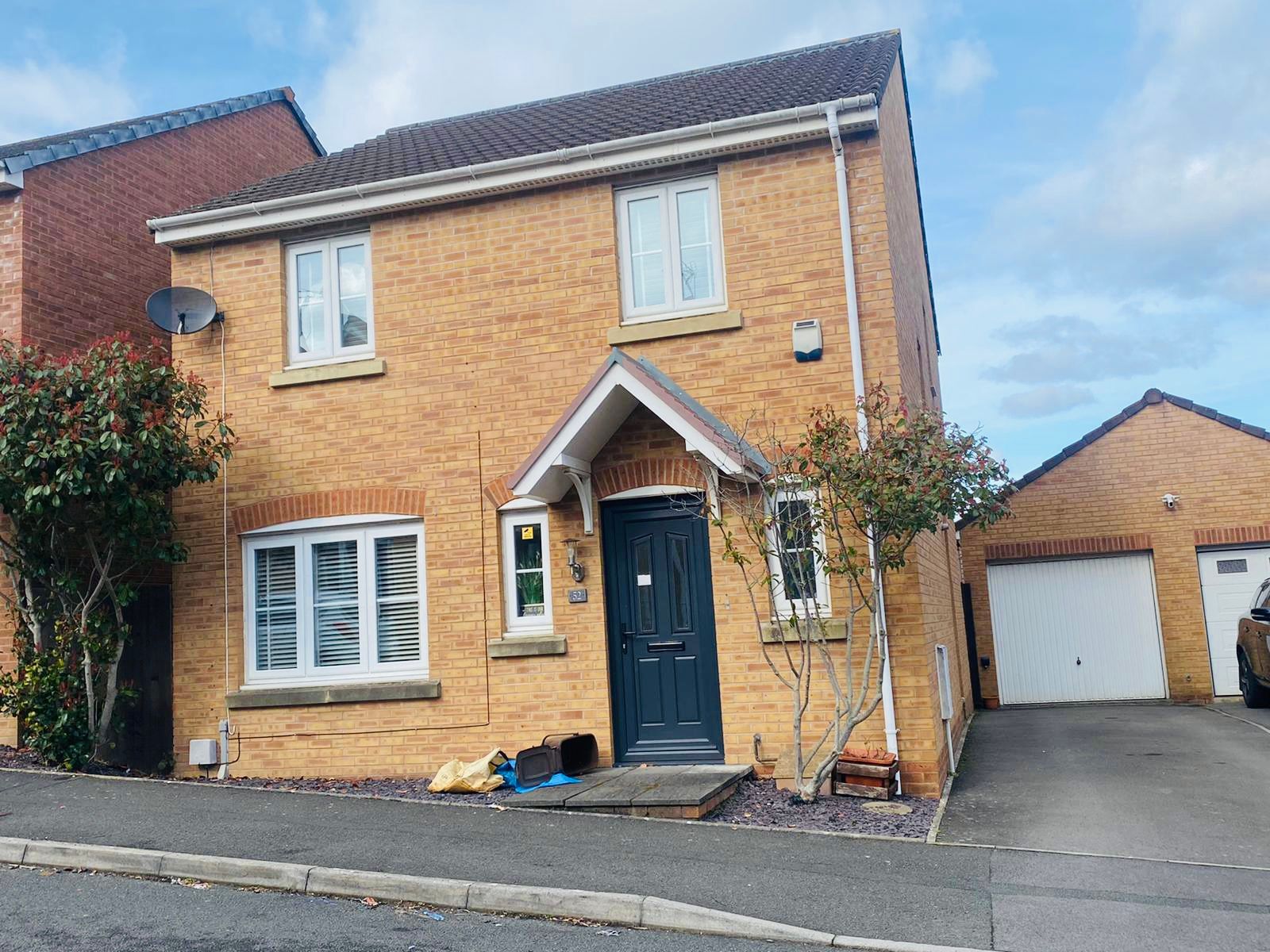 4 bed property to rent in Kingfisher Road, North Cornelly, Bridgend CF33 Zoopla