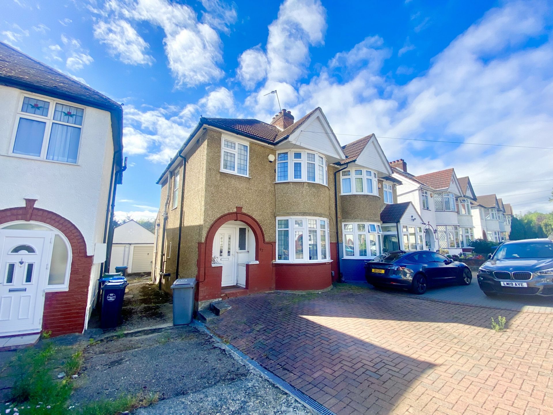4 bed semidetached house for sale in Deanscroft Avenue, Kingsbury NW9