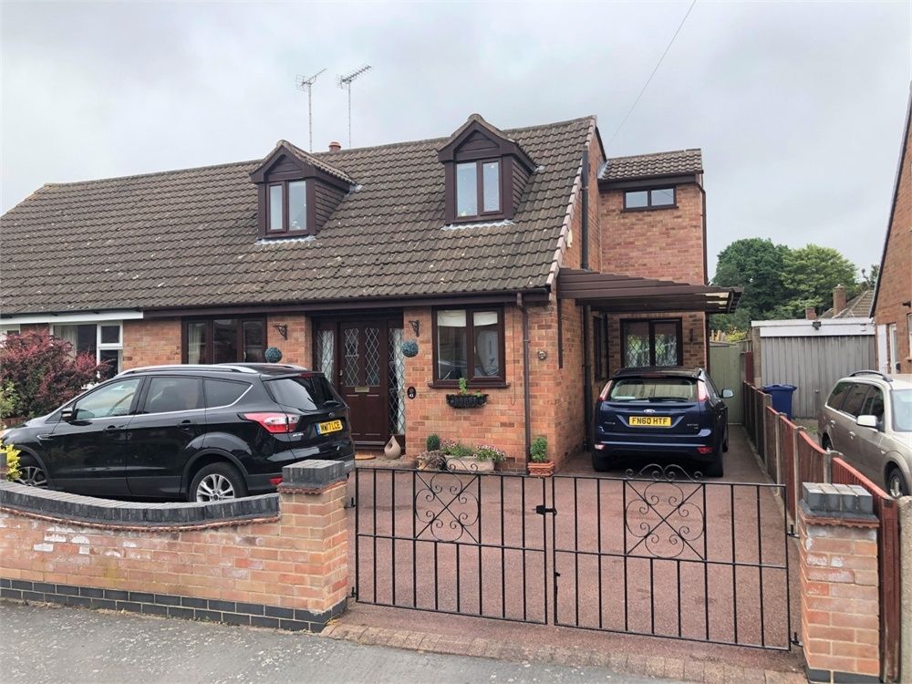 3 bed semidetached house for sale in Hall Road, RollestonOnDove
