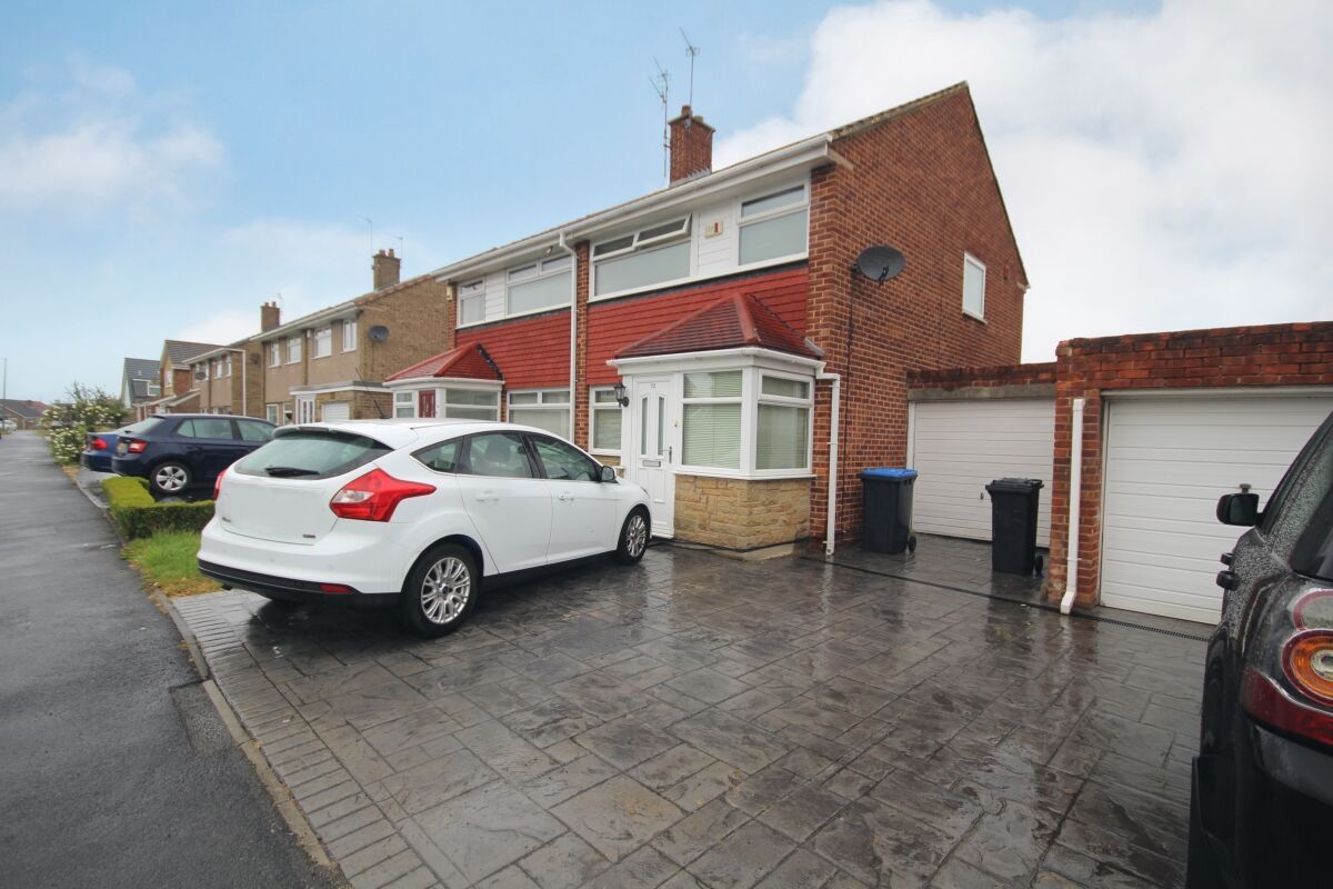 3 bed semidetached house for sale in Earlsdon Avenue, Middlesbrough
