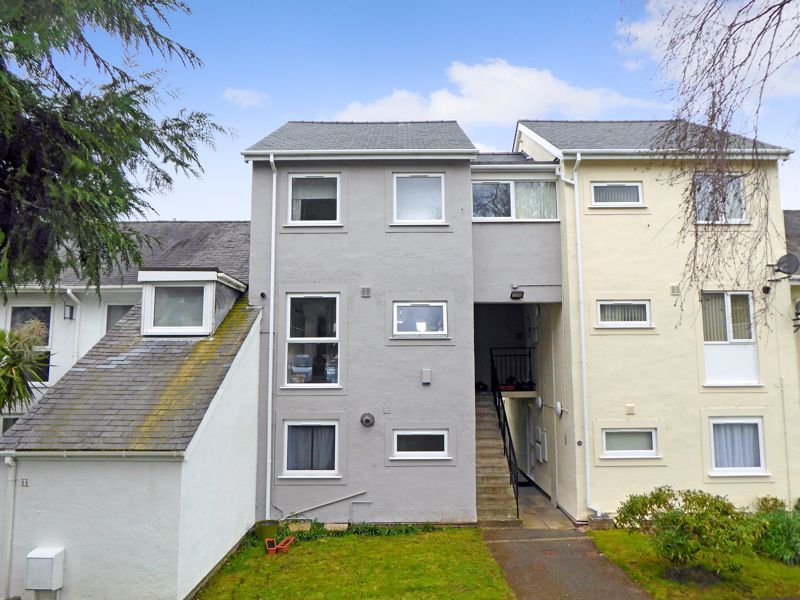 3 bed for sale in Ffordd Garnedd, Y Felinheli LL56 Zoopla