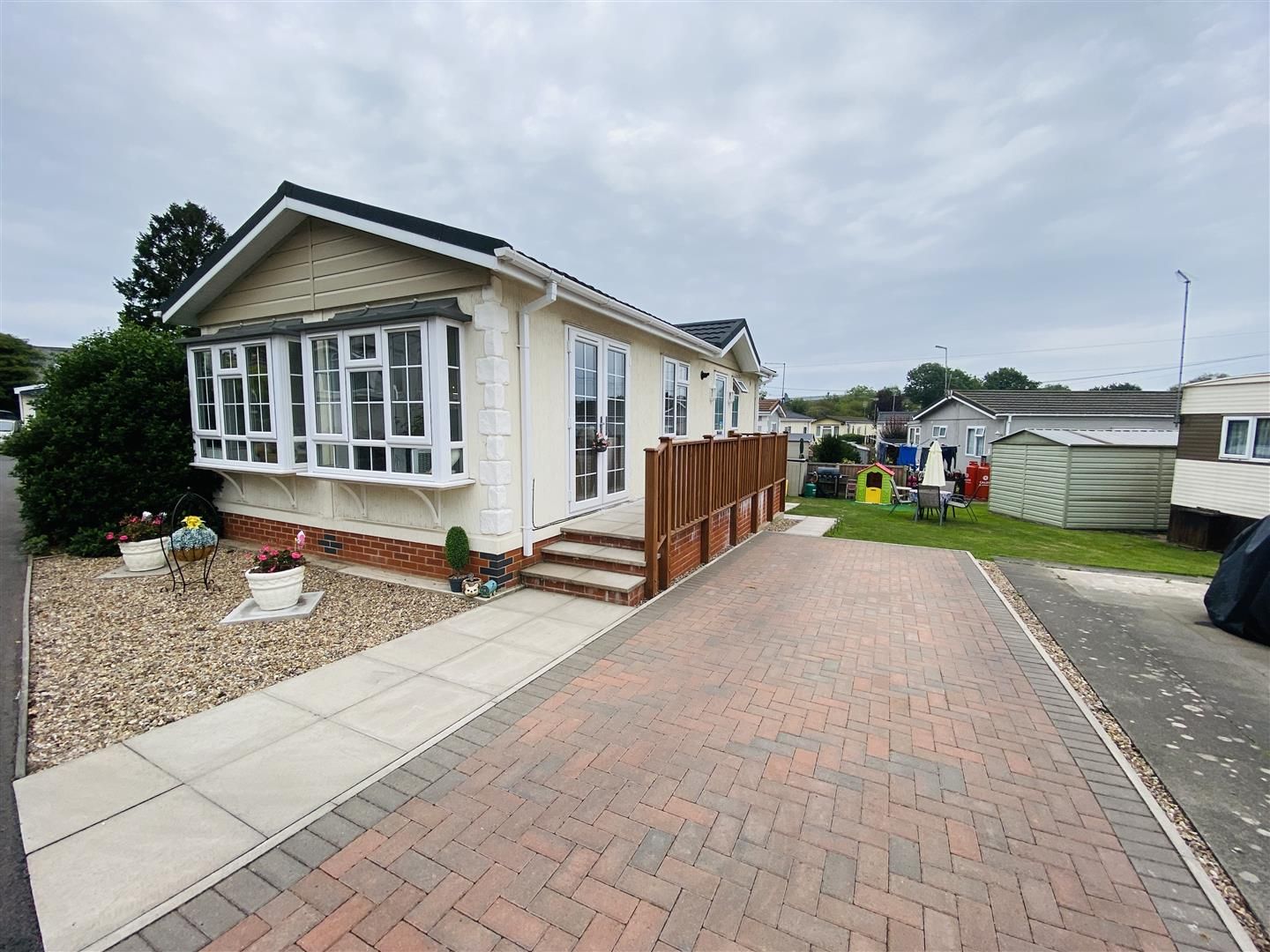2 bed mobile/park home for sale in St. Christophers Road, Ellistown