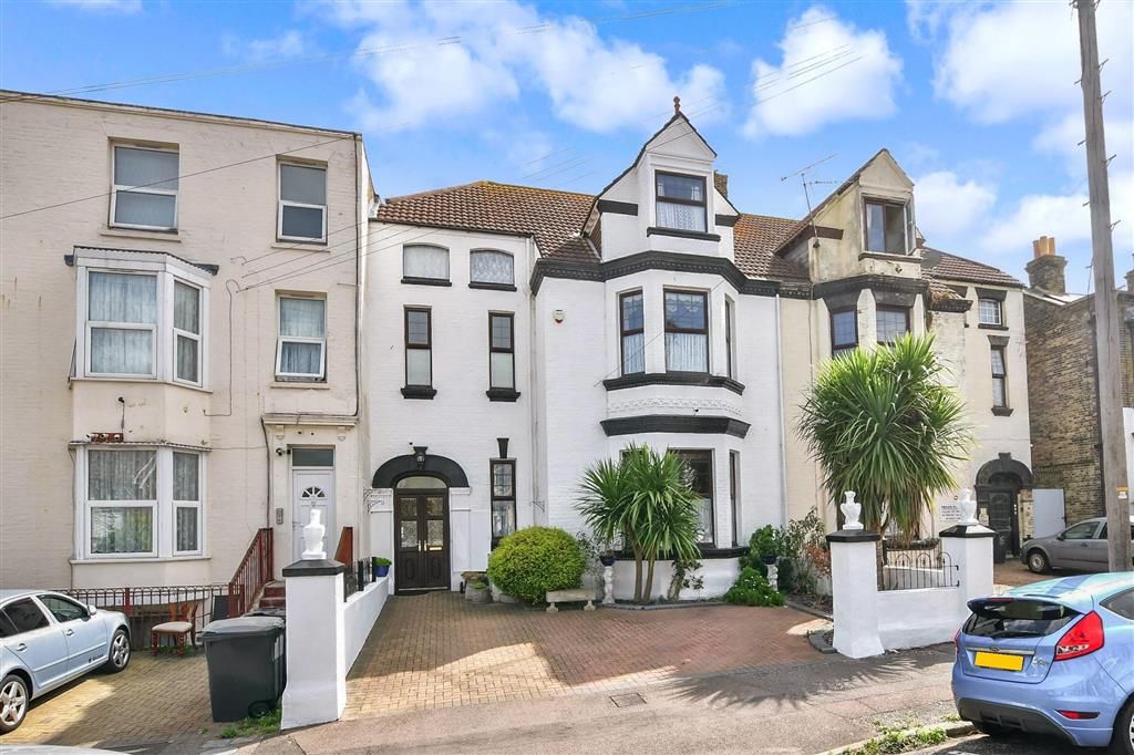 6 bed terraced house for sale in Godwin Road, Cliftonville, Margate