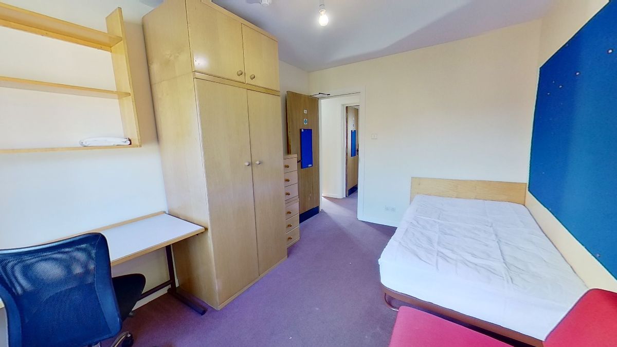 Room to rent in Ted Adams House, Bellerby Court, Rosalind Franklin Cl,  Guildford GU2 - Zoopla