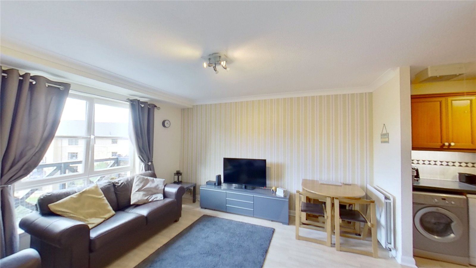 2 bed flat to rent in Russell Gardens, Roseburn, Edinburgh EH12 Zoopla