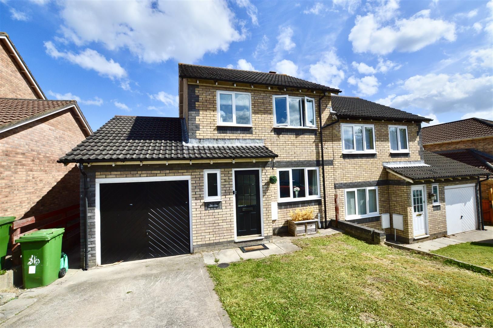 3 bed semidetached house for sale in Trem Y Garth, Llanharry