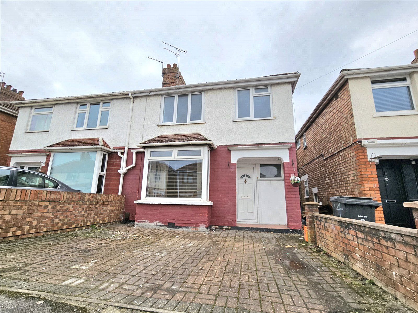 3 bed semidetached house to rent in Cumberland Road, Old Walcot