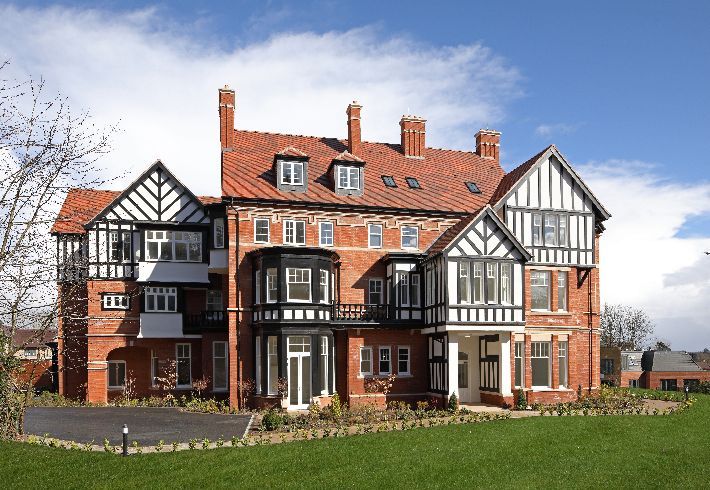 Manor House P73 at New House Farm Drive, Birmingham B31  